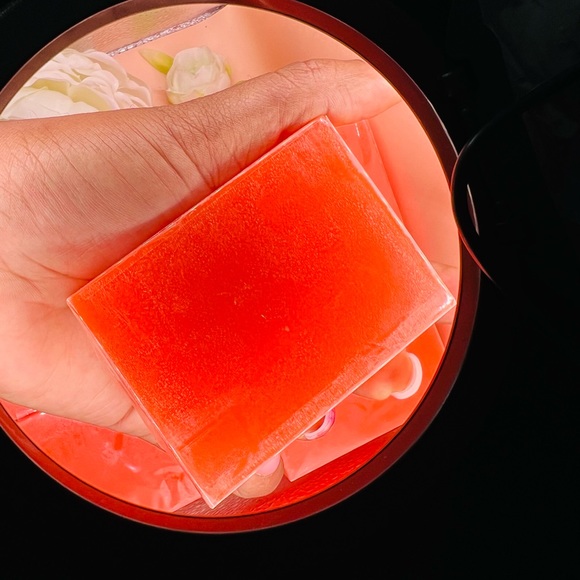 Bar de savon nettoyant au papaye - Picture 4 of 4